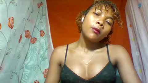 Snapshot of lyndah19 chatting on January 2026 09:30:02 PM lyndah19 online show from January 2026 09:30:02 PM