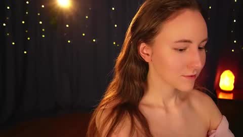 Lynn online show from February 2025 11:10:02 AM