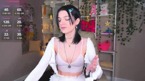 Lynn online show from November 2025 01:08:02 AM