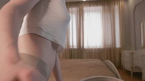 Snapshot of lynnalltop chatting on February 2025 07:26:01 AM Natasha online show from February 2025 07:26:01 AM