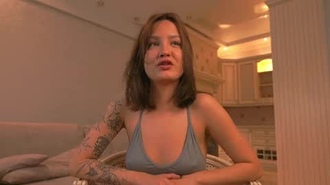 Snapshot of lynnalltop chatting on February 2025 01:40:02 PM Natasha online show from February 2025 01:40:02 PM