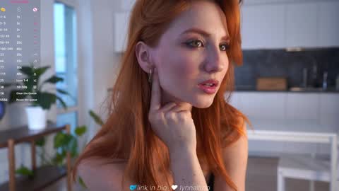 Snapshot of lynnalltop chatting on December 2025 04:17:02 AM Natasha online show from December 2025 04:17:02 AM