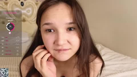 Snapshot of lynngroves chatting on January 2025 09:37:01 PM Lola online show from January 2025 09:37:01 PM