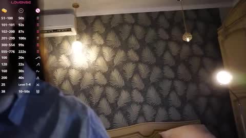 Snapshot of lynngroves chatting on November 2025 05:09:01 AM Lola online show from November 2025 05:09:01 AM