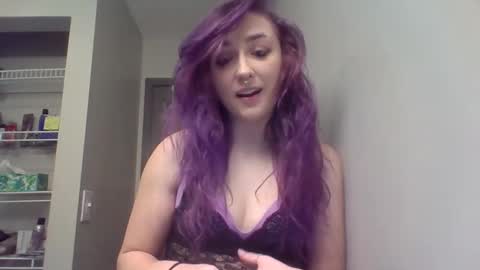 Snapshot of lynnkitten69000 chatting on February 2026 07:18:01 PM Lynn online show from February 2026 07:18:01 PM