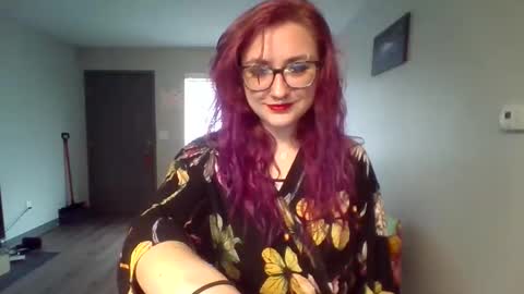 Snapshot of lynnkitten69000 chatting on March 2026 04:33:02 PM Lynn online show from March 2026 04:33:02 PM