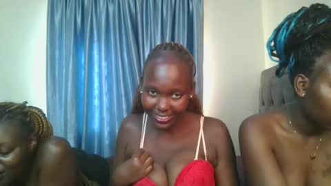 Chloe online show from February 2026 12:09:01 PM