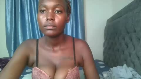 Chloe online show from February 2026 12:34:02 PM