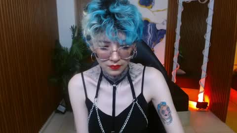 lyra_tay online show from May 2026 07:08:02 PM
