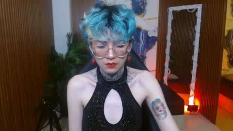 lyra_tay online show from May 2026 11:37:02 AM