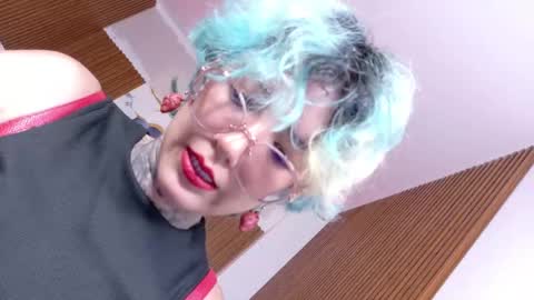 lyra_tay online show from May 2026 07:07:01 PM