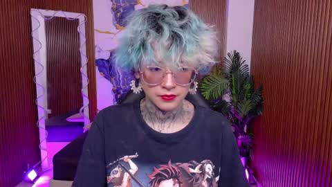 lyra_tay online show from May 2026 07:00:01 PM