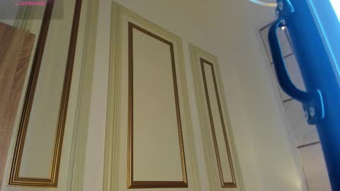 Snapshot of lyrabellini chatting on March 2026 11:39:02 AM online show from March 2026 11:39:02 AM