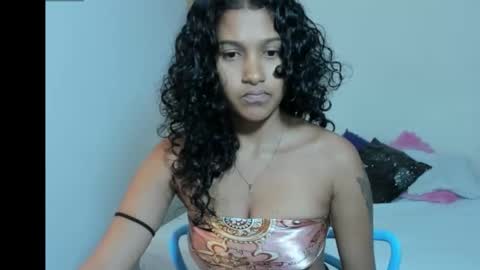 lyrafrost5 online show from February 2026 09:44:01 PM