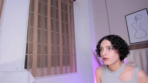 Snapshot of lyravendrell chatting on January 2026 12:20:02 PM Lyravendrell online show from January 2026 12:20:02 PM