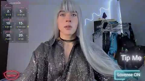 Snapshot of lyric_mirage chatting on November 2025 04:40:01 PM Lyric online show from November 2025 04:40:01 PM