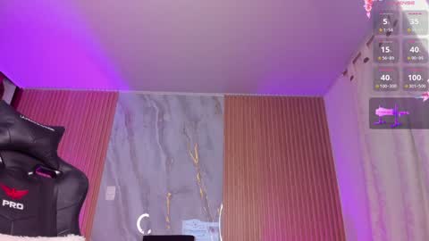 Snapshot of lys_with chatting on January 2025 01:58:02 AM VIVIANA online show from January 2025 01:58:02 AM