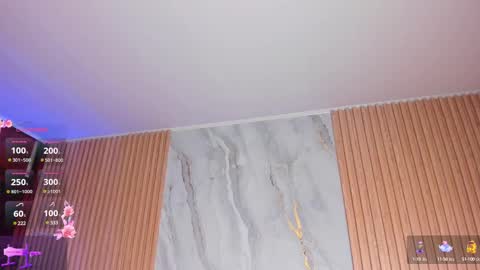 Snapshot of lys_with chatting on March 2025 04:37:02 AM VIVIANA online show from March 2025 04:37:02 AM