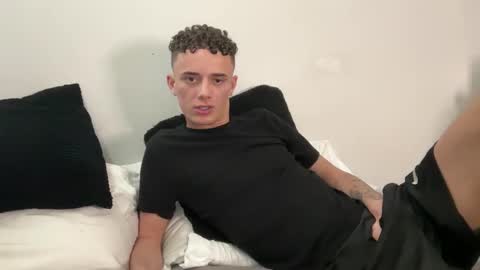  NEW   Leo  lz britboy online show from March 2026 03:11:01 PM