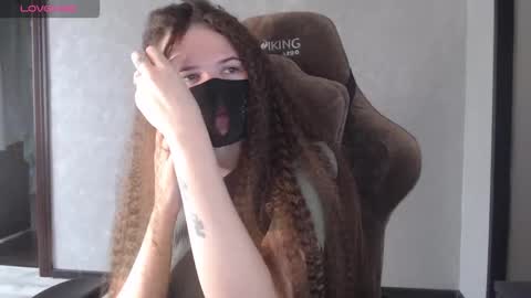 Snapshot of m00n8kiki chatting on October 2025 06:05:02 AM Ksu online show from October 2025 06:05:02 AM