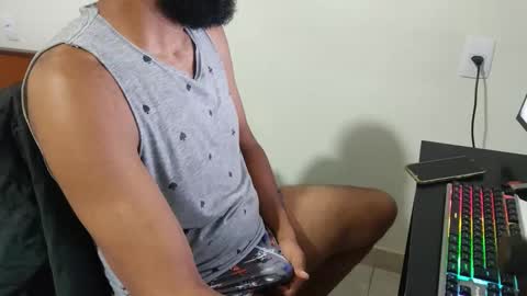 m0ren01995 online show from May 2026 09:15:01 AM