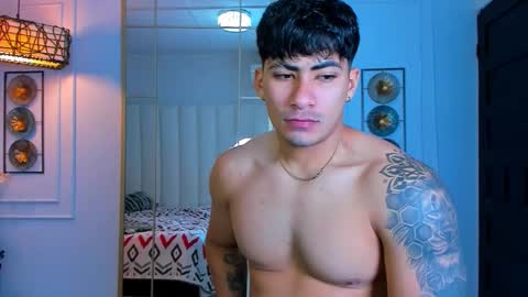 Snapshot of m1chaelx_ chatting on November 2025 04:23:02 AM MICHAEL online show from November 2025 04:23:02 AM