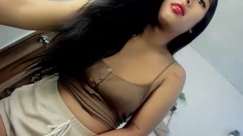 Janelovesu online show from June 2026 12:00:01 AM