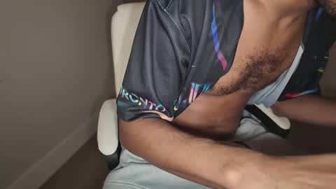 Snapshot of m_d_fl chatting on February 2026 02:53:01 AM MD online show from February 2026 02:53:01 AM