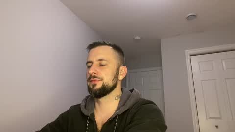 m_stephen online show from May 2026 02:41:01 AM