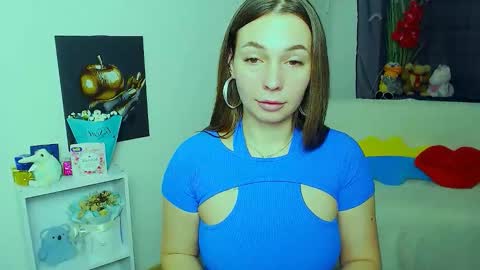 Snapshot of m_vikki chatting on March 2026 11:15:01 AM Vikki online show from March 2026 11:15:01 AM