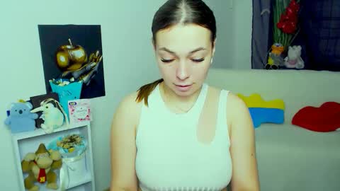 Snapshot of m_vikki chatting on March 2026 11:21:01 AM Vikki online show from March 2026 11:21:01 AM