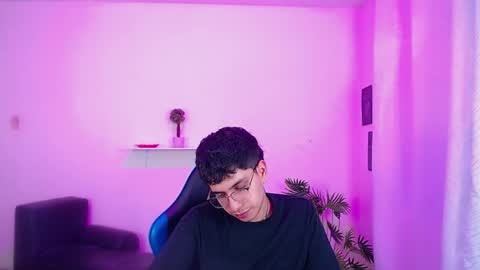 Max online show from April 2026 04:07:02 PM