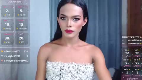 Divina online show from May 2026 07:26:01 AM