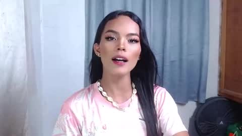 Divina online show from May 2026 09:25:01 AM