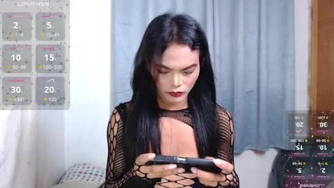 Divina online show from June 2026 04:00:01 AM