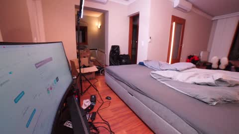 Snapshot of mac_troy chatting on January 2025 09:20:01 PM Mac Troy online show from January 2025 09:20:01 PM