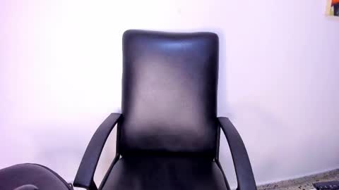 macarena_williams online show from April 2026 12:39:01 AM