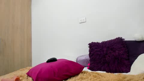 Snapshot of macarenaawills chatting on January 2025 07:24:01 PM macarenaawills online show from January 2025 07:24:01 PM