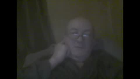 macbewdekan25 online show from March 2026 01:11:02 PM