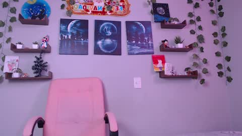 Snapshot of macey_hairy chatting on December 2024 04:20:01 PM Macey Elliot Modelo Independiente online show from December 2024 04:20:01 PM