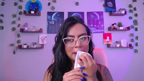 Snapshot of macey_hairy chatting on February 2025 04:24:02 PM Macey Elliot Modelo Independiente online show from February 2025 04:24:02 PM