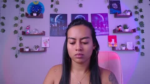 Snapshot of macey_hairy chatting on February 2025 04:04:01 PM Macey Elliot Modelo Independiente online show from February 2025 04:04:01 PM