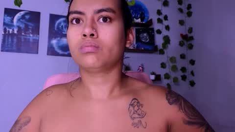 Snapshot of macey_hairy chatting on October 2025 10:16:02 AM Macey Elliot Modelo Independiente online show from October 2025 10:16:02 AM