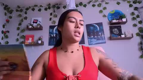 Snapshot of macey_hairy chatting on December 2025 05:11:02 PM Macey Elliot Modelo Independiente online show from December 2025 05:11:02 PM