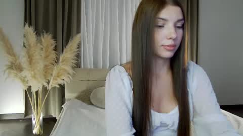maceymoss online show from July 2026 08:16:02 PM