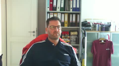 Snapshot of macfly67 chatting on March 2025 02:00:01 PM macfly67 online show from March 2025 02:00:01 PM