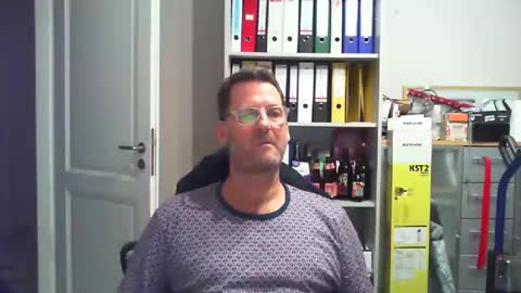 macfly67 online show from February 2026 06:46:01 PM