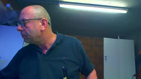 Andy online show from March 2026 09:31:02 PM