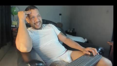 Snapshot of machohandsome chatting on February 2025 08:44:02 AM Javier papichulo master how do you want online show from February 2025 08:44:02 AM