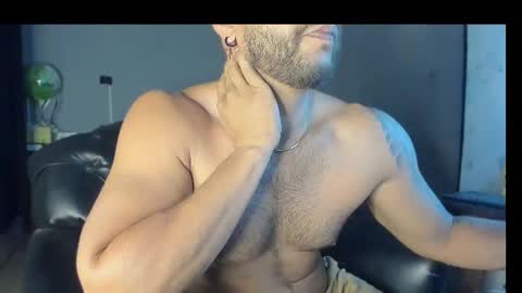 Snapshot of machohandsome chatting on February 2025 09:45:02 AM Javier papichulo master how do you want online show from February 2025 09:45:02 AM